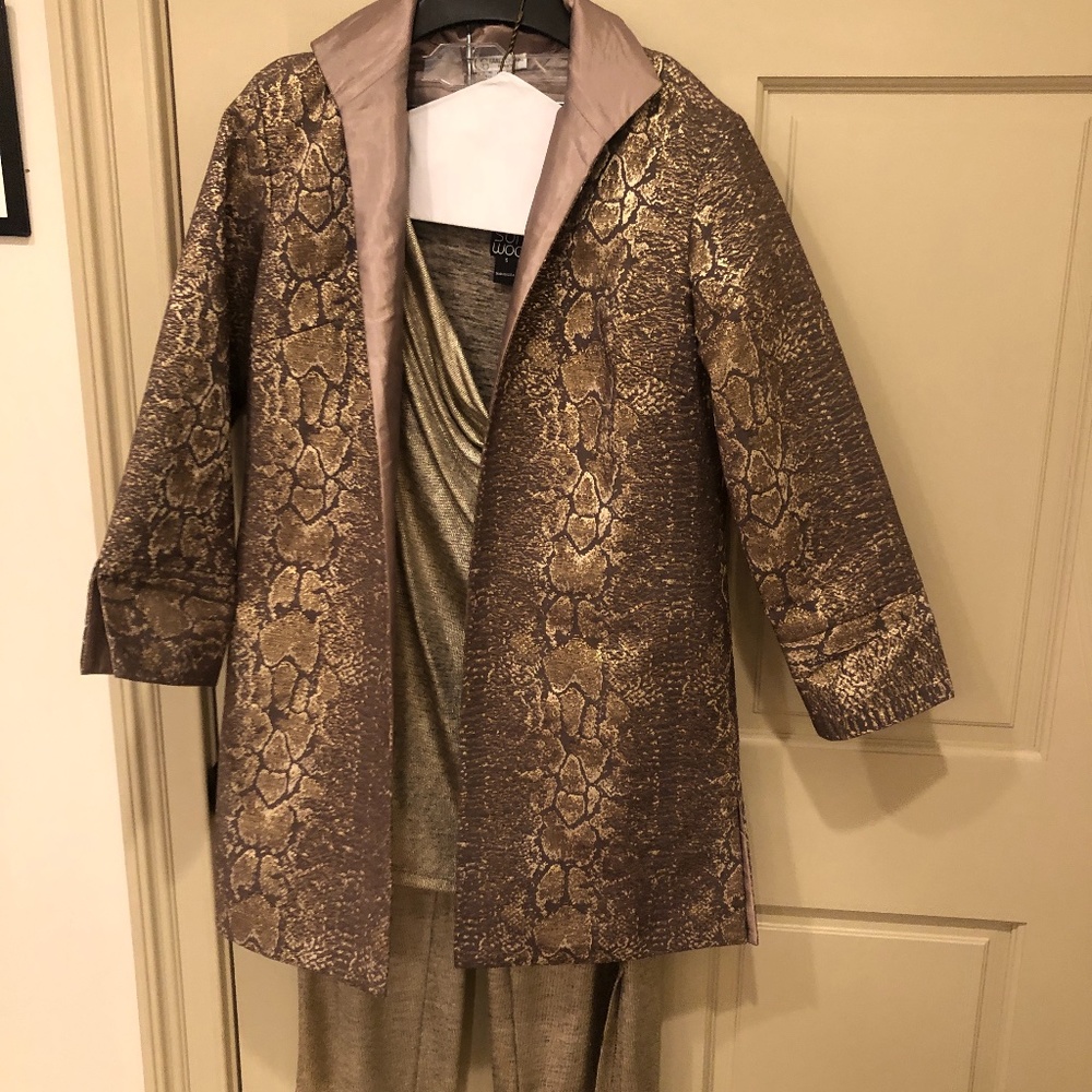 Grace Chuang jacket (S) Ciara Sun Woo top (S) & pants (S) Gold with black